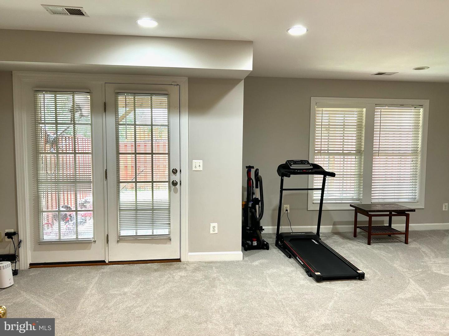 8057 SAMUEL WALLIS, LORTON, Virginia 22079, 3 Bedrooms Bedrooms, ,2 BathroomsBathrooms,Residential,For sale,8057 SAMUEL WALLIS,VAFX2257256 MLS # VAFX2257256