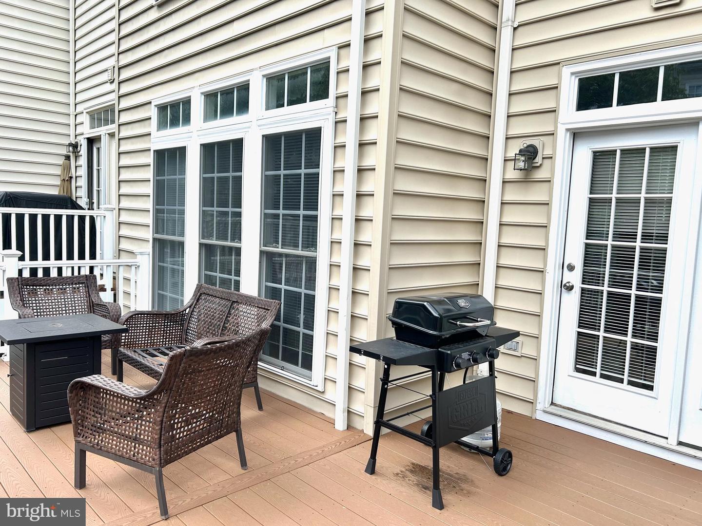 8057 SAMUEL WALLIS, LORTON, Virginia 22079, 3 Bedrooms Bedrooms, ,2 BathroomsBathrooms,Residential,For sale,8057 SAMUEL WALLIS,VAFX2257256 MLS # VAFX2257256