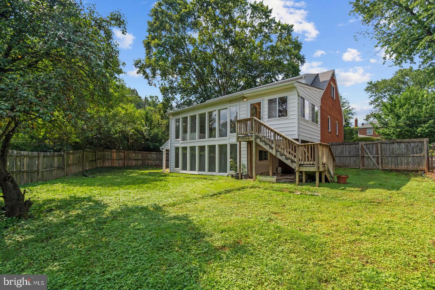5018 11TH ST N, ARLINGTON, Virginia 22205, 5 Bedrooms Bedrooms, ,3 BathroomsBathrooms,Residential,For sale,5018 11TH ST N,VAAR2061316 MLS # VAAR2061316