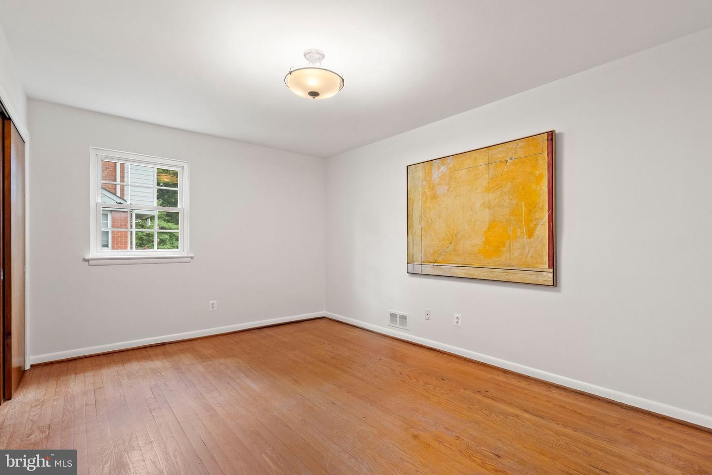 5018 11TH ST N, ARLINGTON, Virginia 22205, 5 Bedrooms Bedrooms, ,3 BathroomsBathrooms,Residential,For sale,5018 11TH ST N,VAAR2061316 MLS # VAAR2061316