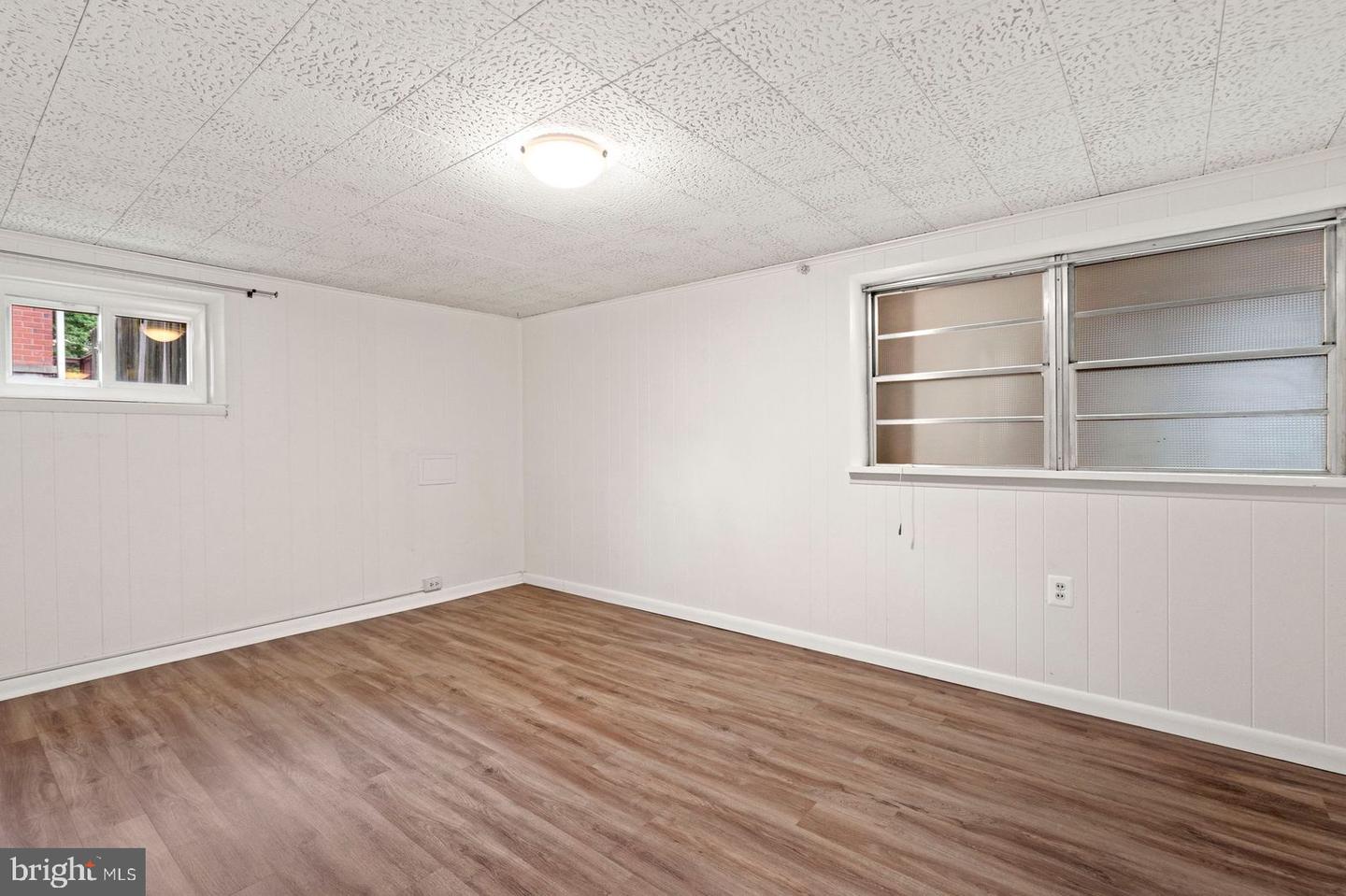 5018 11TH ST N, ARLINGTON, Virginia 22205, 5 Bedrooms Bedrooms, ,3 BathroomsBathrooms,Residential,For sale,5018 11TH ST N,VAAR2061316 MLS # VAAR2061316