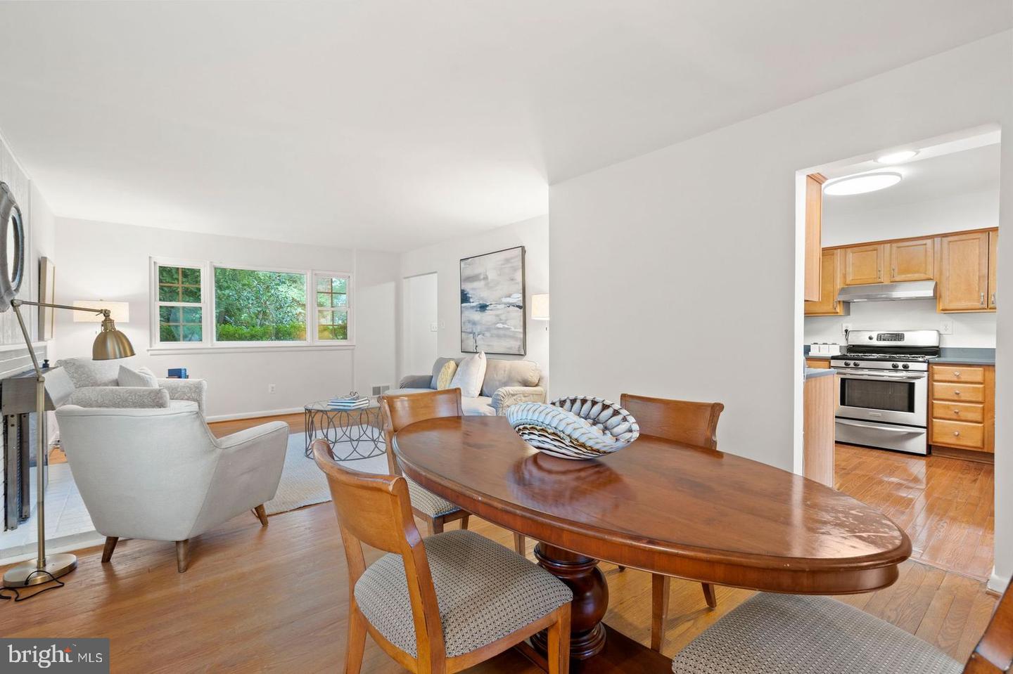 5018 11TH ST N, ARLINGTON, Virginia 22205, 5 Bedrooms Bedrooms, ,3 BathroomsBathrooms,Residential,For sale,5018 11TH ST N,VAAR2061316 MLS # VAAR2061316
