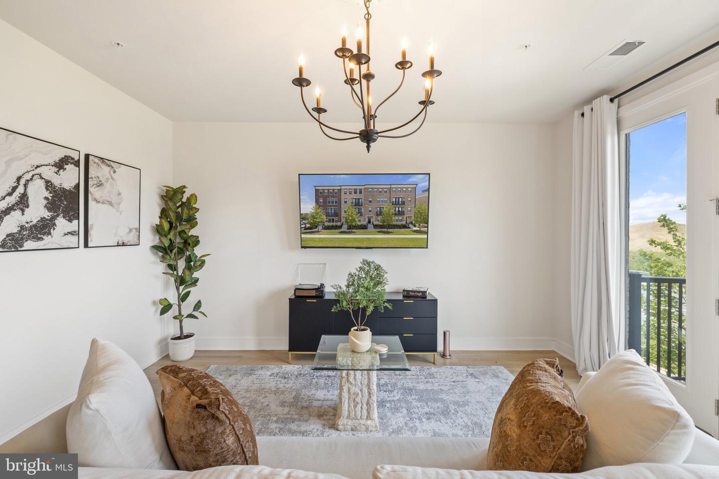 20775 LAMLASH TER, ASHBURN, Virginia 20147, 3 Bedrooms Bedrooms, ,2 BathroomsBathrooms,Residential,For sale,20775 LAMLASH TER,VALO2103076 MLS # VALO2103076