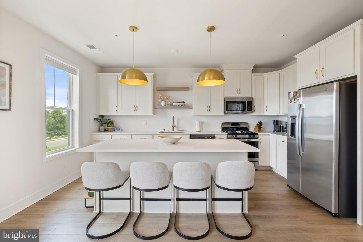 20775 LAMLASH TER, ASHBURN, Virginia 20147, 3 Bedrooms Bedrooms, ,2 BathroomsBathrooms,Residential,For sale,20775 LAMLASH TER,VALO2103076 MLS # VALO2103076