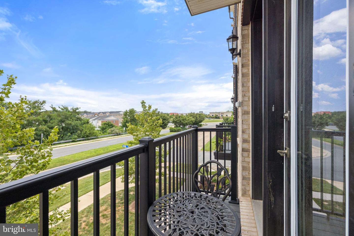 20775 LAMLASH TER, ASHBURN, Virginia 20147, 3 Bedrooms Bedrooms, ,2 BathroomsBathrooms,Residential,For sale,20775 LAMLASH TER,VALO2103076 MLS # VALO2103076