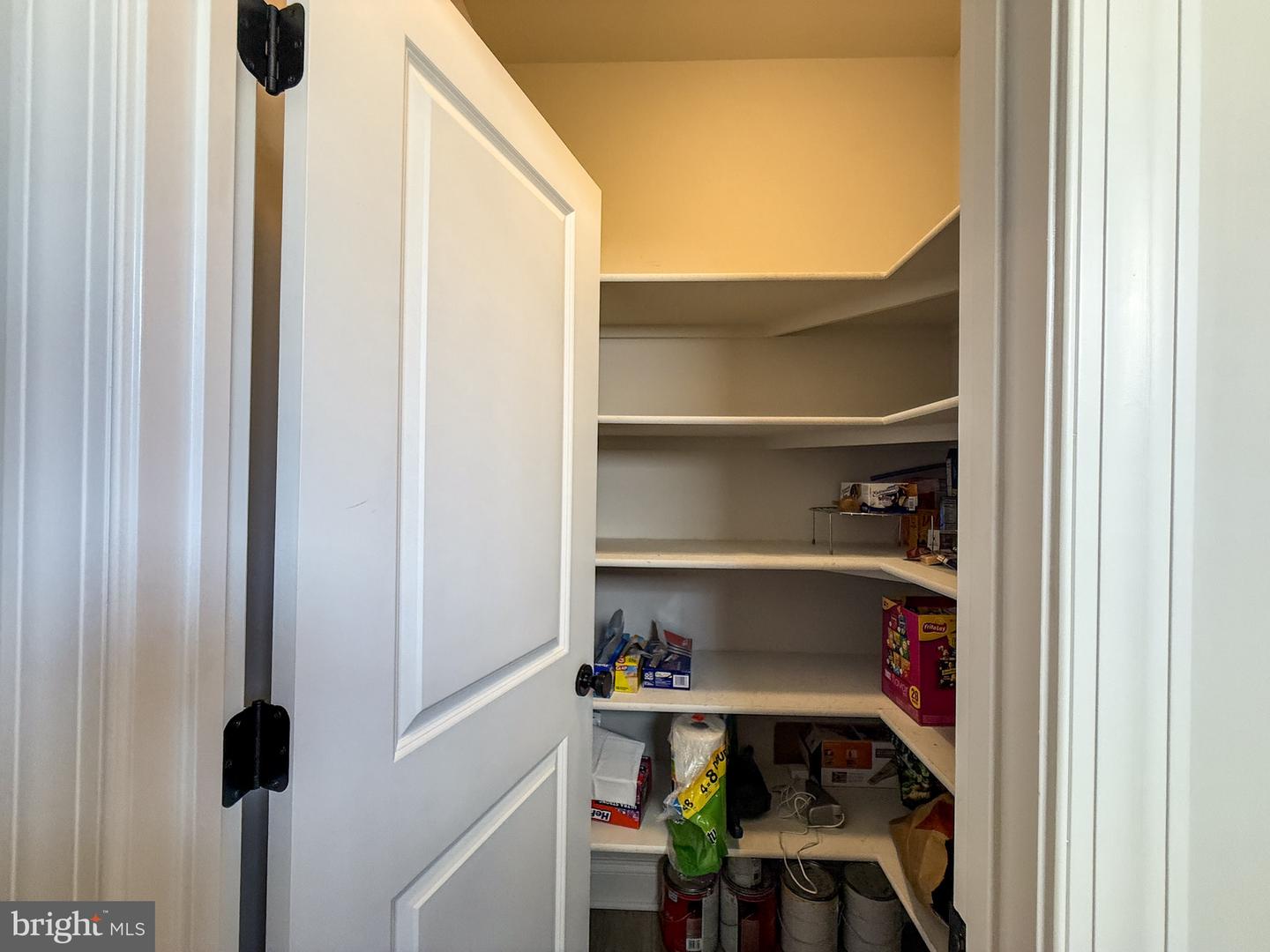 4005 GRANARY VIEW CT, DUMFRIES, Virginia 22025, 4 Bedrooms Bedrooms, ,5 BathroomsBathrooms,Residential,For sale,4005 GRANARY VIEW CT,VAPW2099892 MLS # VAPW2099892