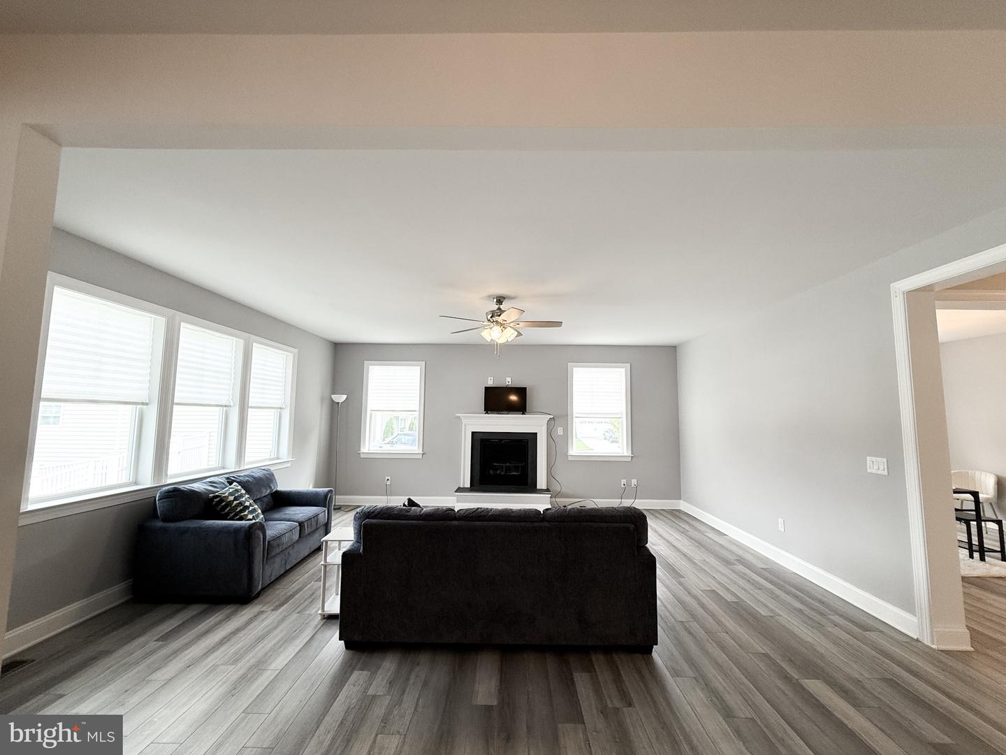 4005 GRANARY VIEW CT, DUMFRIES, Virginia 22025, 4 Bedrooms Bedrooms, ,5 BathroomsBathrooms,Residential,For sale,4005 GRANARY VIEW CT,VAPW2099892 MLS # VAPW2099892