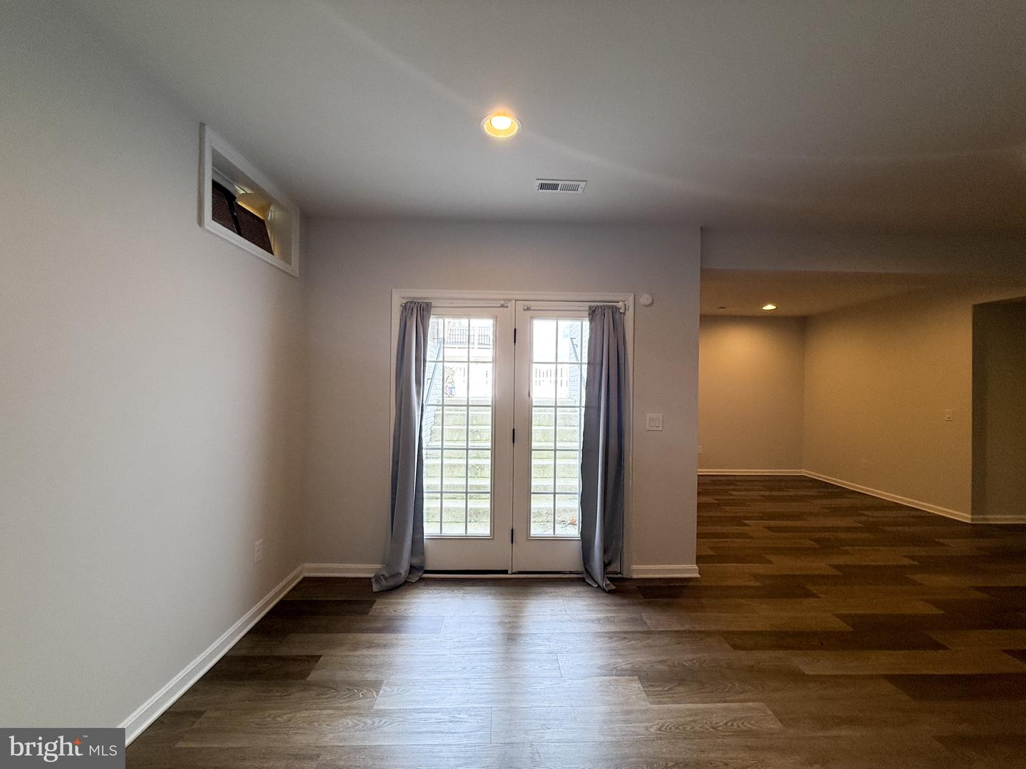 4005 GRANARY VIEW CT, DUMFRIES, Virginia 22025, 4 Bedrooms Bedrooms, ,5 BathroomsBathrooms,Residential,For sale,4005 GRANARY VIEW CT,VAPW2099892 MLS # VAPW2099892