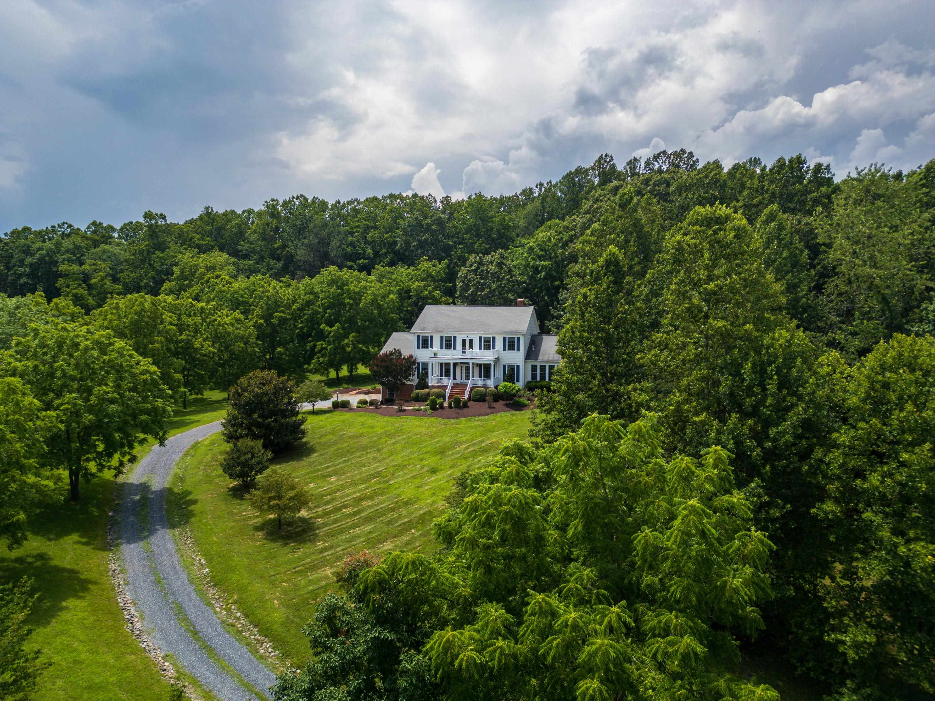 296 OTTS MILL RD, RAPHINE, Virginia 24472, 4 Bedrooms Bedrooms, ,4 BathroomsBathrooms,Residential,Matchette,296 OTTS MILL RD,667178 MLS # 667178