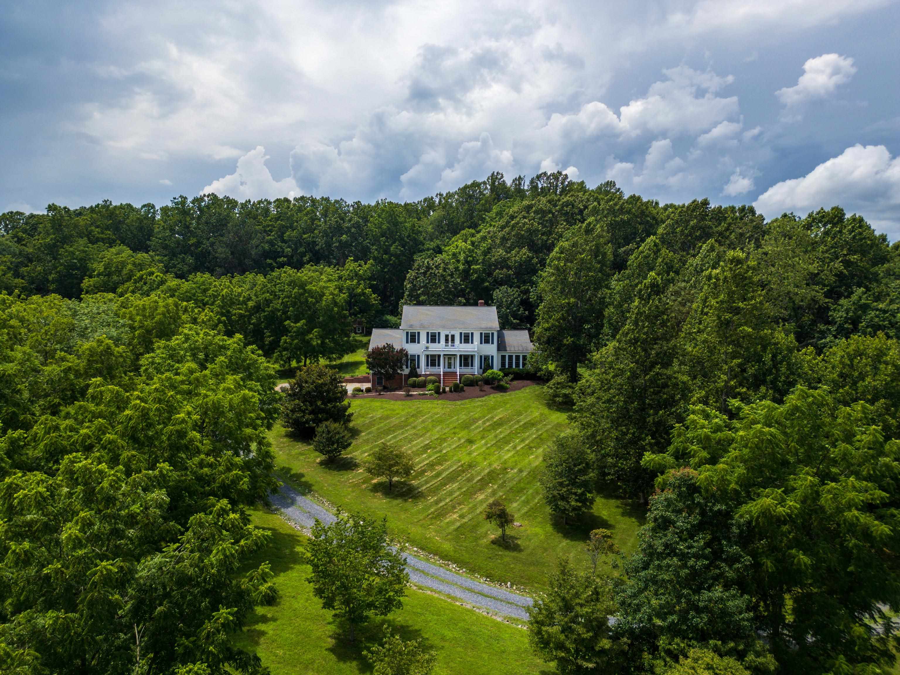 296 OTTS MILL RD, RAPHINE, Virginia 24472, 4 Bedrooms Bedrooms, ,4 BathroomsBathrooms,Residential,Matchette,296 OTTS MILL RD,667178 MLS # 667178