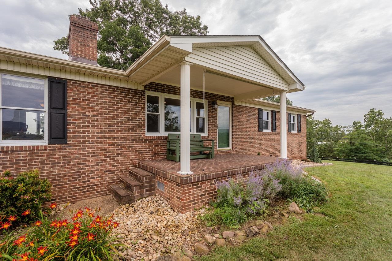 5566 BRIERY BRANCH RD, DAYTON, Virginia 22821, 3 Bedrooms Bedrooms, ,2 BathroomsBathrooms,Residential,5566 BRIERY BRANCH RD,667180 MLS # 667180