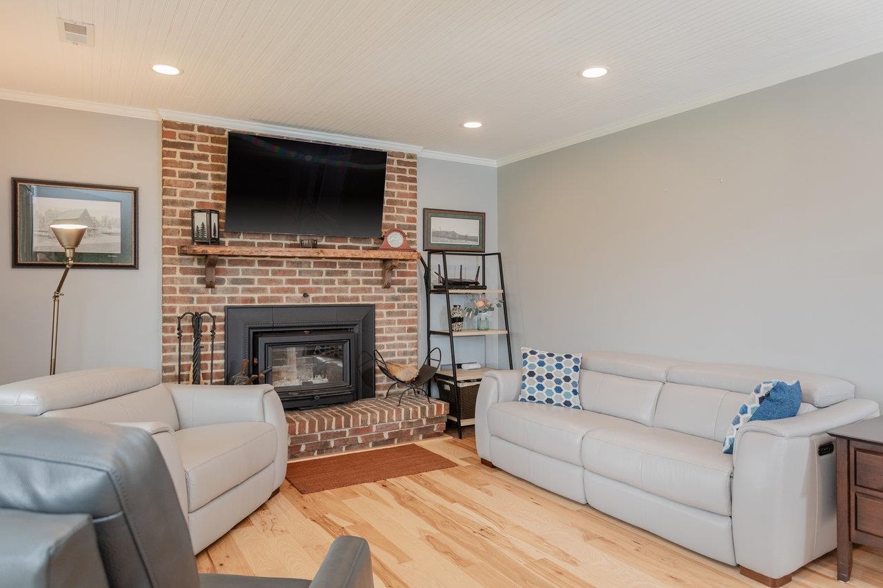 5566 BRIERY BRANCH RD, DAYTON, Virginia 22821, 3 Bedrooms Bedrooms, ,2 BathroomsBathrooms,Residential,5566 BRIERY BRANCH RD,667180 MLS # 667180