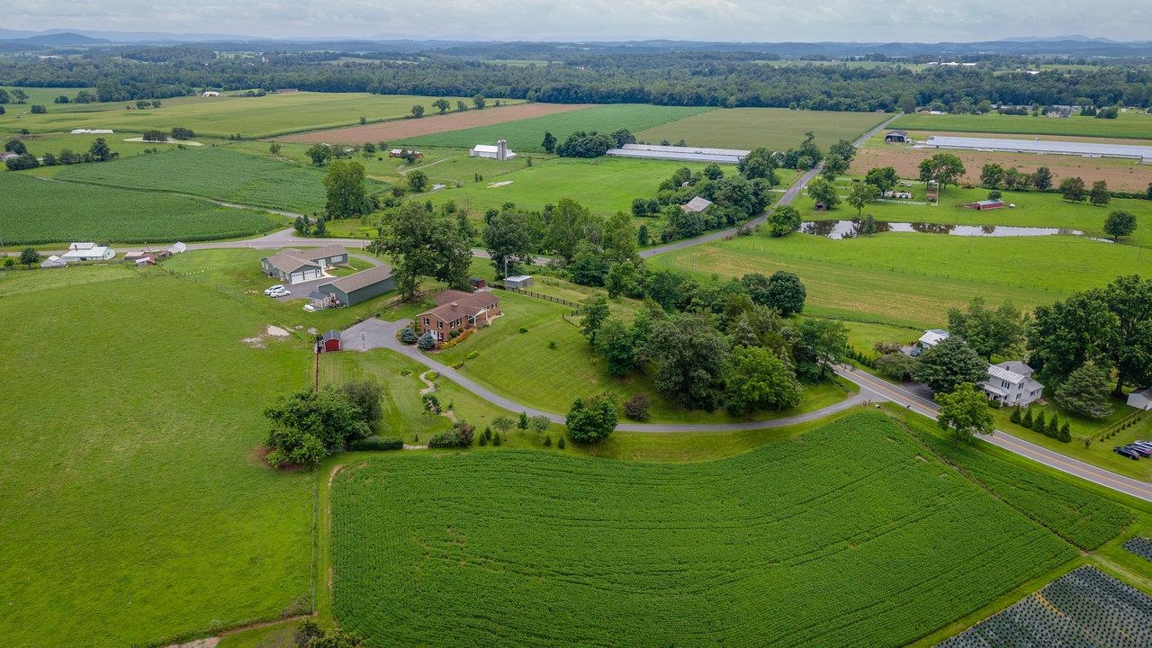 5566 BRIERY BRANCH RD, DAYTON, Virginia 22821, 3 Bedrooms Bedrooms, ,2 BathroomsBathrooms,Residential,5566 BRIERY BRANCH RD,667180 MLS # 667180
