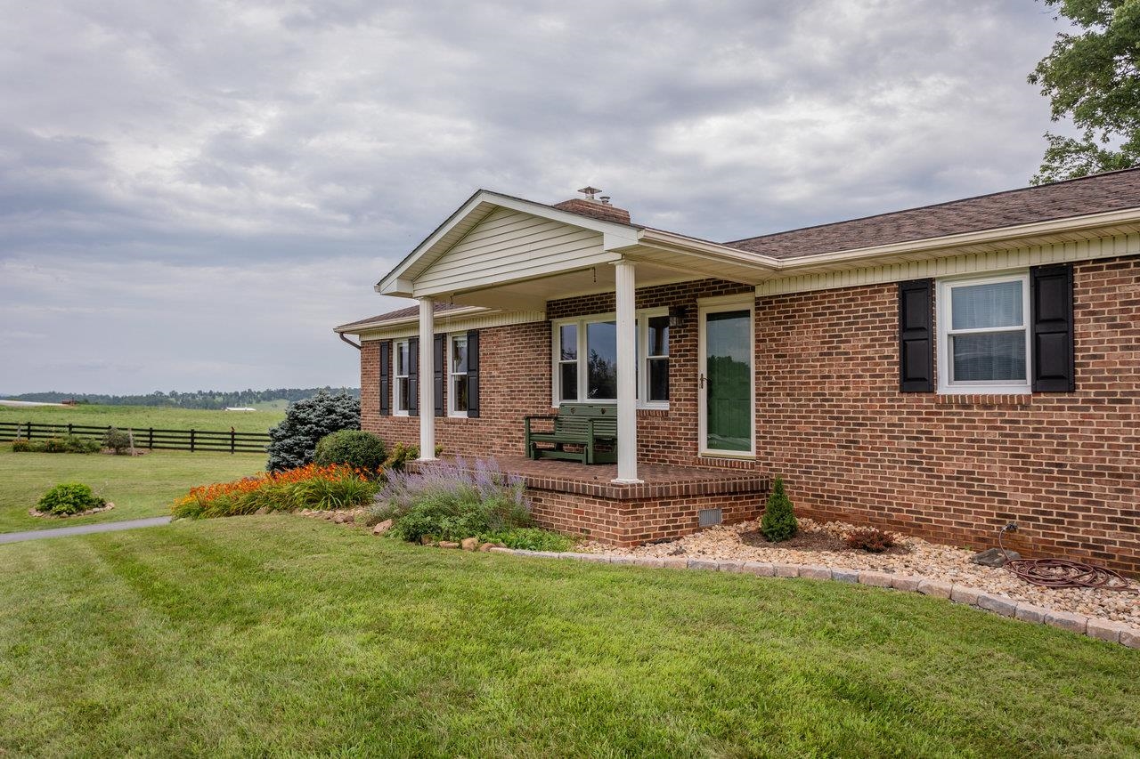 5566 BRIERY BRANCH RD, DAYTON, Virginia 22821, 3 Bedrooms Bedrooms, ,2 BathroomsBathrooms,Residential,5566 BRIERY BRANCH RD,667180 MLS # 667180