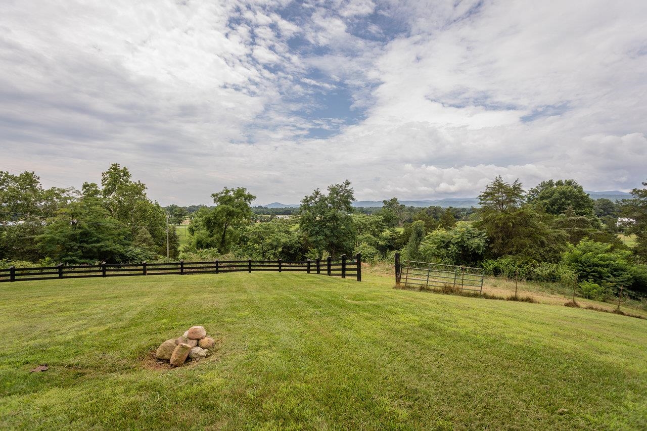5566 BRIERY BRANCH RD, DAYTON, Virginia 22821, 3 Bedrooms Bedrooms, ,2 BathroomsBathrooms,Residential,5566 BRIERY BRANCH RD,667180 MLS # 667180