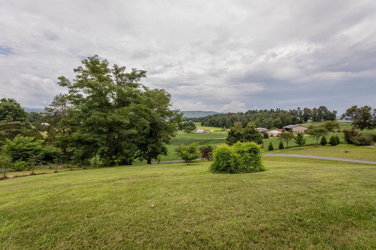5566 BRIERY BRANCH RD, DAYTON, Virginia 22821, 3 Bedrooms Bedrooms, ,2 BathroomsBathrooms,Residential,5566 BRIERY BRANCH RD,667180 MLS # 667180