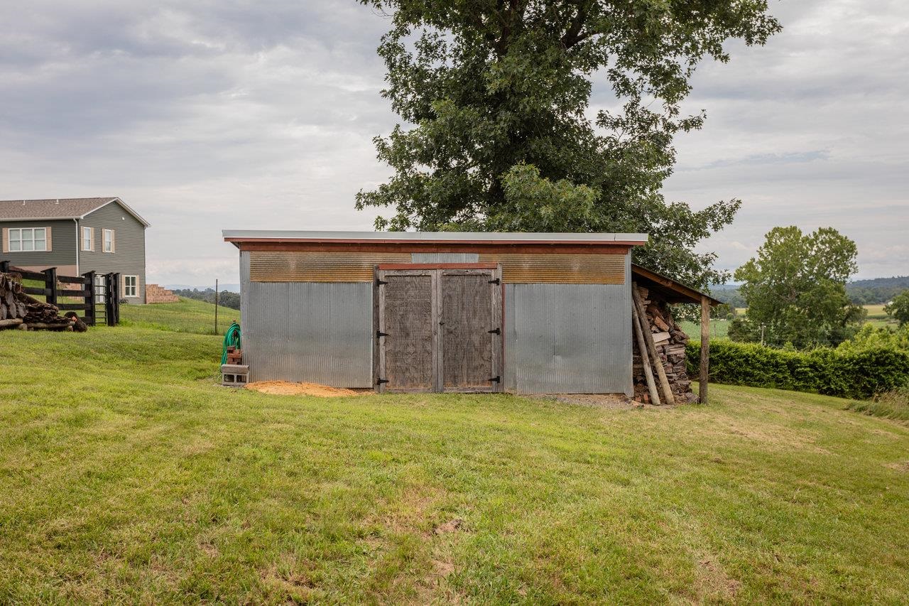 5566 BRIERY BRANCH RD, DAYTON, Virginia 22821, 3 Bedrooms Bedrooms, ,2 BathroomsBathrooms,Residential,5566 BRIERY BRANCH RD,667180 MLS # 667180