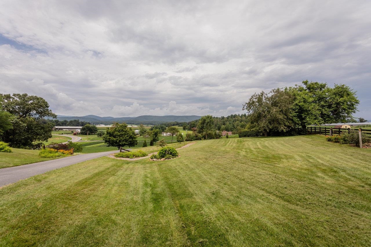 5566 BRIERY BRANCH RD, DAYTON, Virginia 22821, 3 Bedrooms Bedrooms, ,2 BathroomsBathrooms,Residential,5566 BRIERY BRANCH RD,667180 MLS # 667180