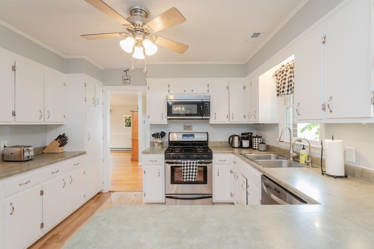 5566 BRIERY BRANCH RD, DAYTON, Virginia 22821, 3 Bedrooms Bedrooms, ,2 BathroomsBathrooms,Residential,5566 BRIERY BRANCH RD,667180 MLS # 667180