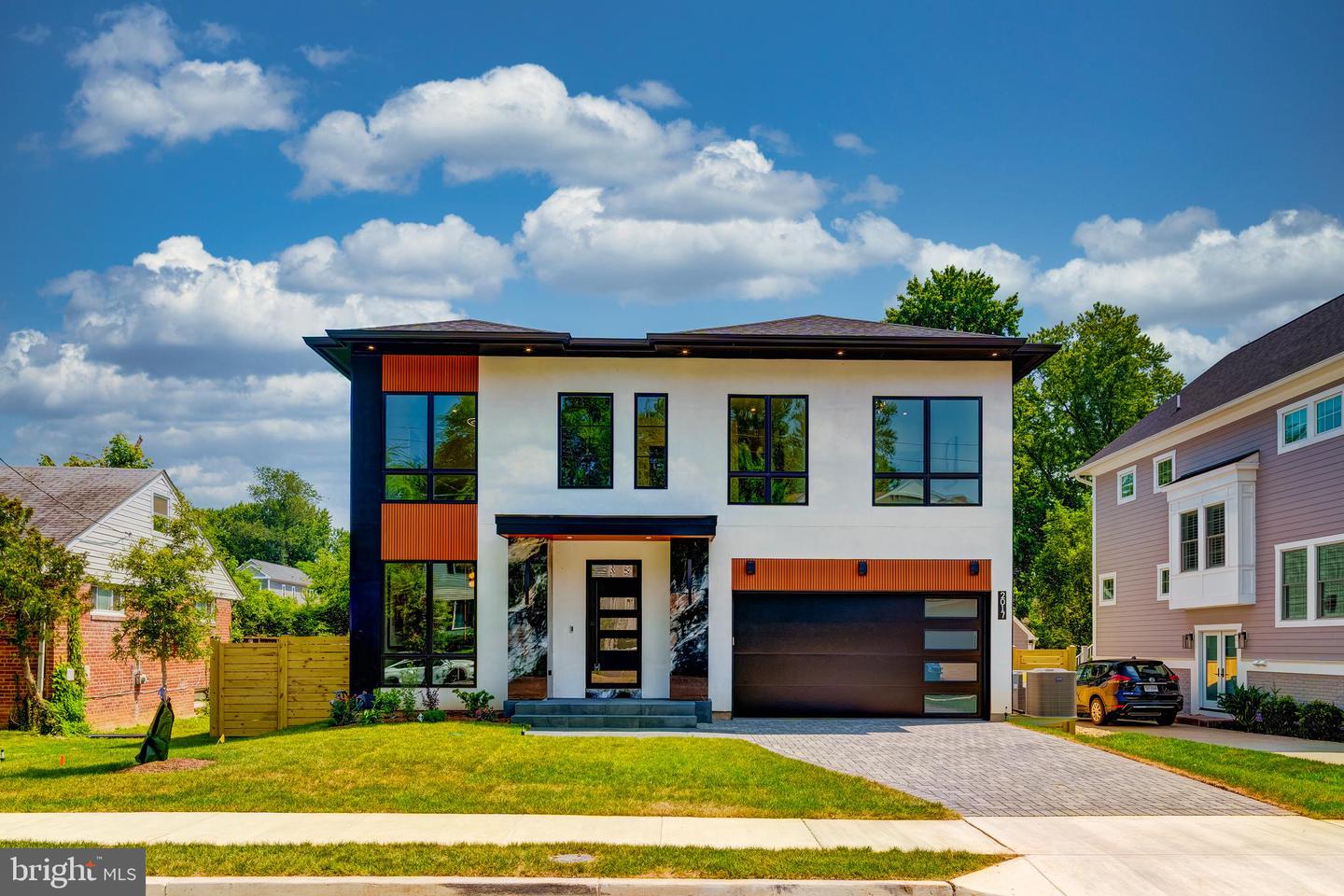 2017 N GREENBRIER ST, ARLINGTON, Virginia 22205, 5 Bedrooms Bedrooms, ,4 BathroomsBathrooms,Residential,For sale,2017 N GREENBRIER ST,VAAR2061342 MLS # VAAR2061342