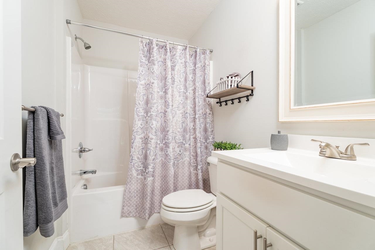 Bathroom in each bedroom for extra convenience