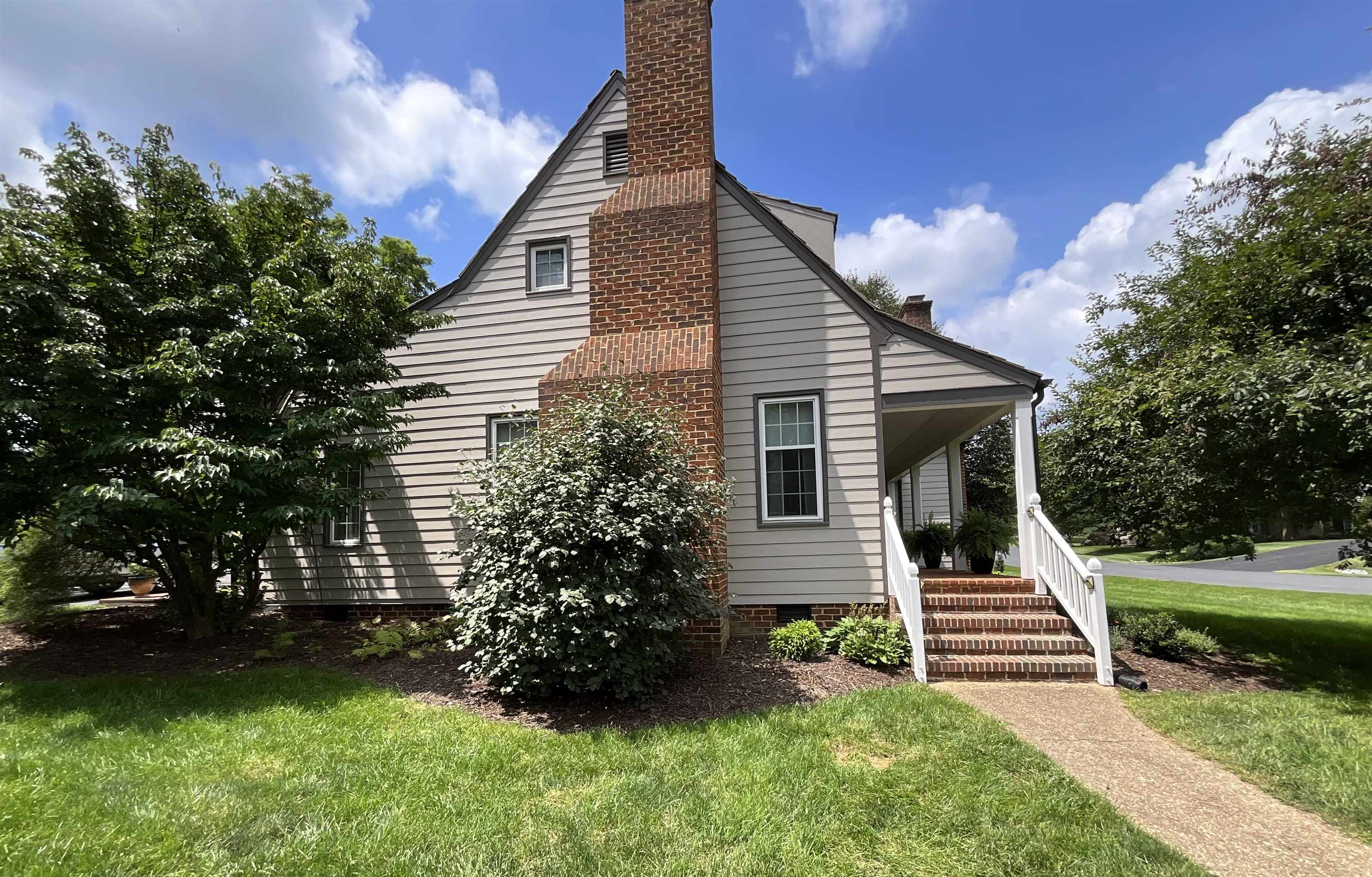 102 SMITHLEIGH CR, STAUNTON, Virginia 24401, 3 Bedrooms Bedrooms, ,3 BathroomsBathrooms,Residential,102 SMITHLEIGH CR,667186 MLS # 667186