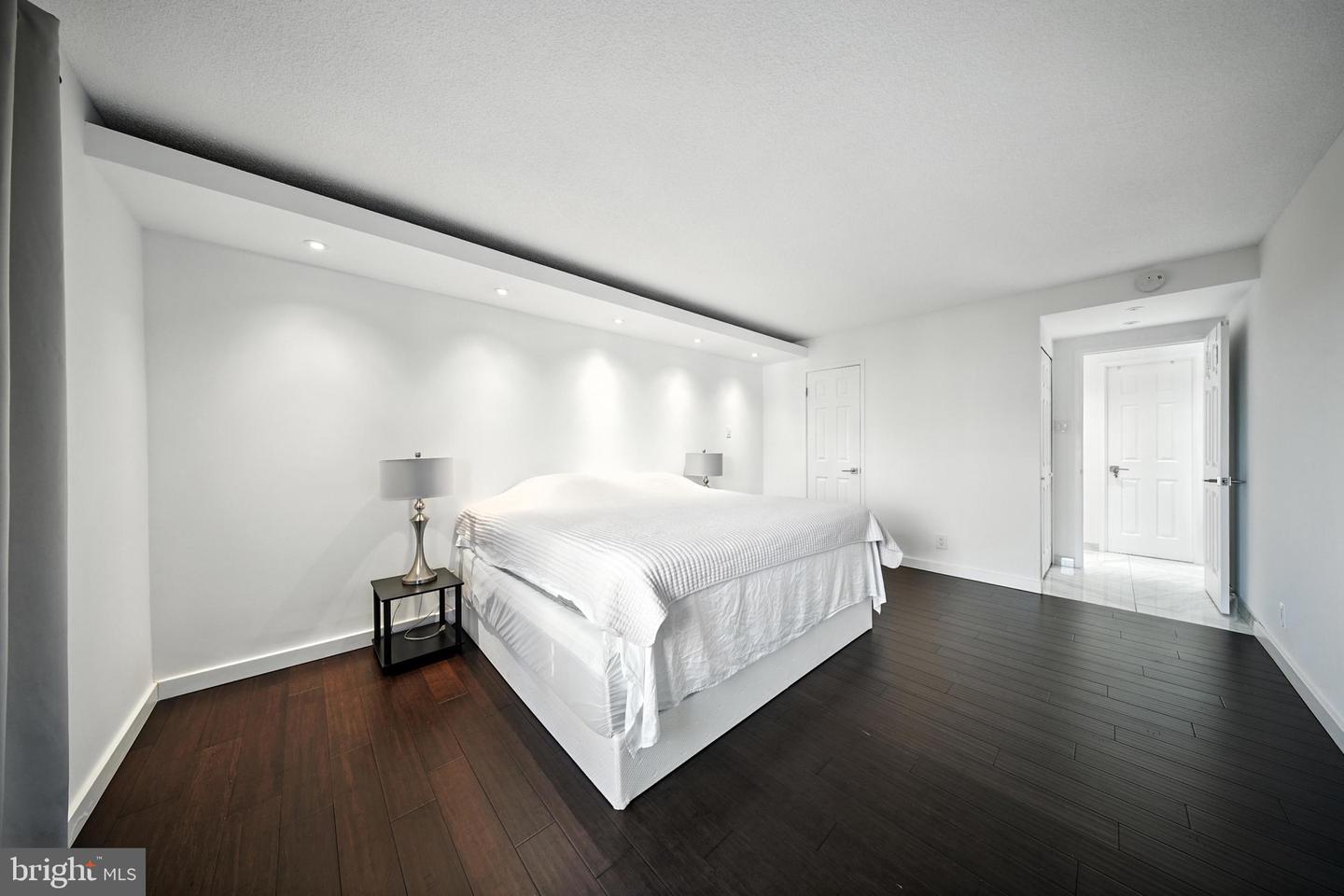 203 YOAKUM PKWY #804, ALEXANDRIA, Virginia 22304, 2 Bedrooms Bedrooms, 4 Rooms Rooms,1 BathroomBathrooms,Residential,For sale,203 YOAKUM PKWY #804,VAAX2047832 MLS # VAAX2047832