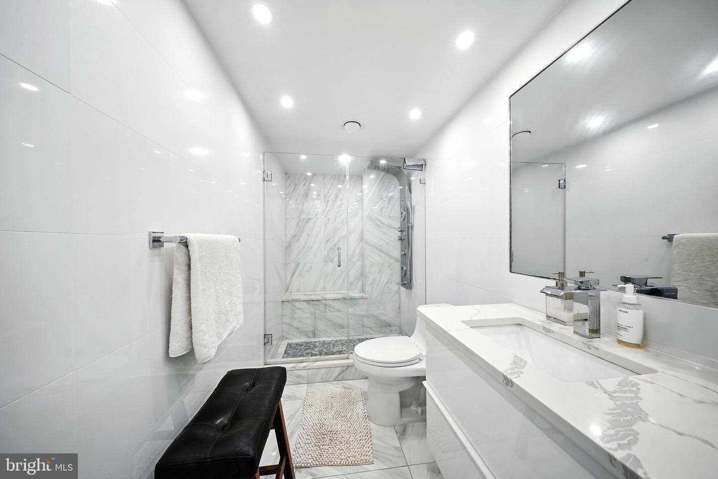 203 YOAKUM PKWY #804, ALEXANDRIA, Virginia 22304, 2 Bedrooms Bedrooms, 4 Rooms Rooms,1 BathroomBathrooms,Residential,For sale,203 YOAKUM PKWY #804,VAAX2047832 MLS # VAAX2047832