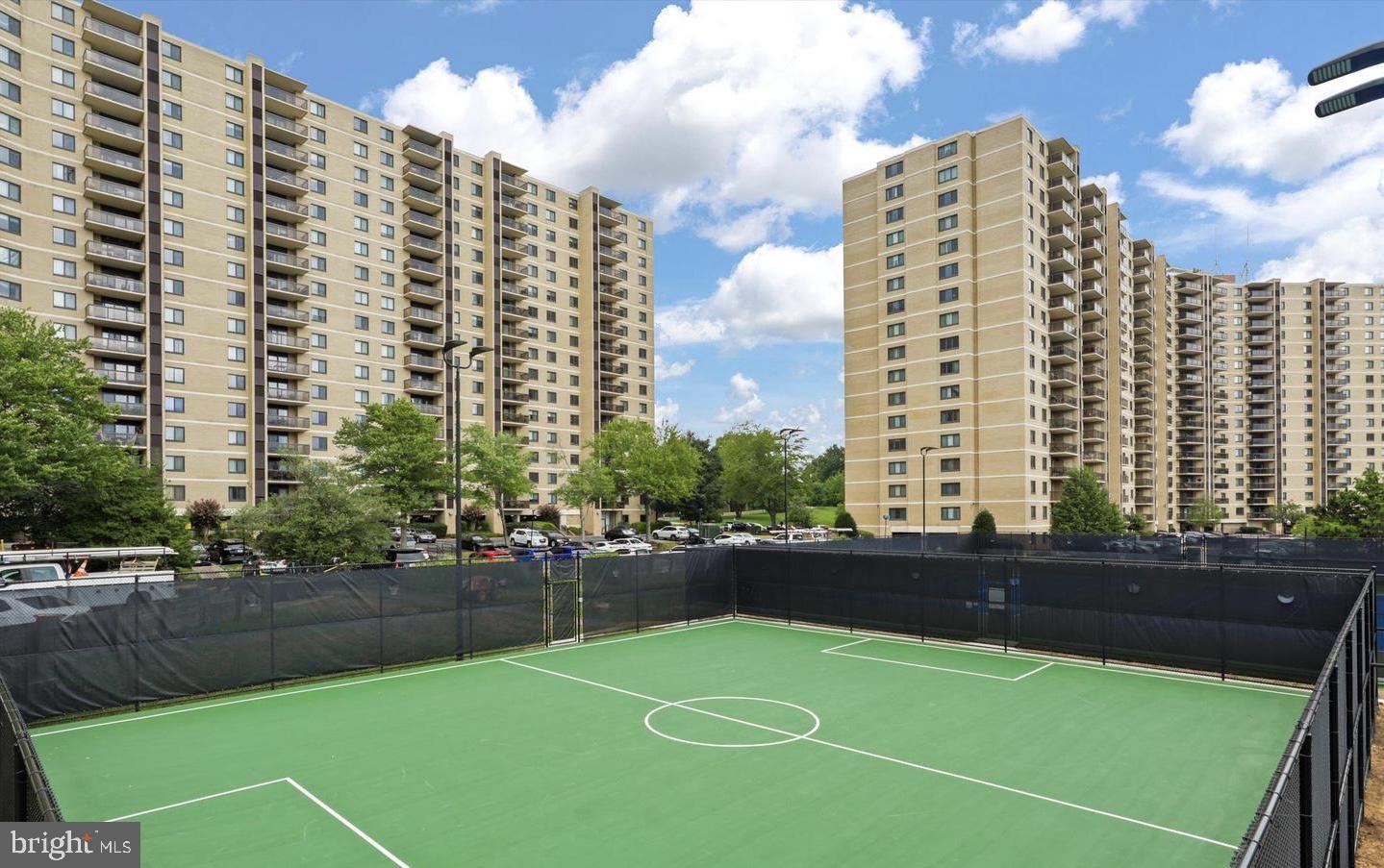 203 YOAKUM PKWY #804, ALEXANDRIA, Virginia 22304, 2 Bedrooms Bedrooms, 4 Rooms Rooms,1 BathroomBathrooms,Residential,For sale,203 YOAKUM PKWY #804,VAAX2047832 MLS # VAAX2047832