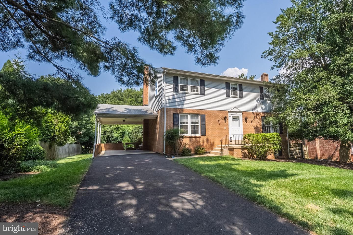 437 GLYNDON ST NE, VIENNA, Virginia 22180, 5 Bedrooms Bedrooms, ,2 BathroomsBathrooms,Residential,For sale,437 GLYNDON ST NE,VAFX2257430 MLS # VAFX2257430