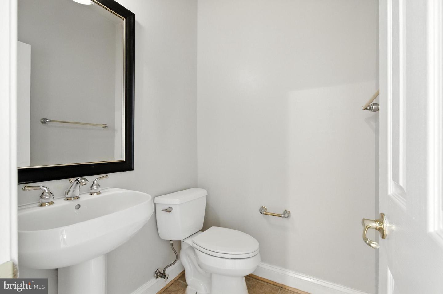 47565 ROYAL BURNHAM TER, STERLING, Virginia 20165, 4 Bedrooms Bedrooms, ,2 BathroomsBathrooms,Residential,For sale,47565 ROYAL BURNHAM TER,VALO2103122 MLS # VALO2103122