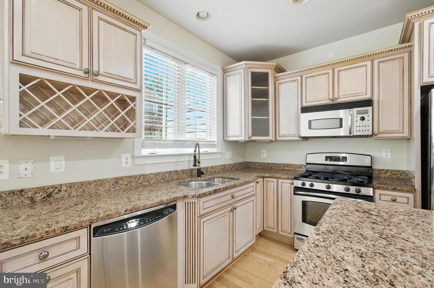 47565 ROYAL BURNHAM TER, STERLING, Virginia 20165, 4 Bedrooms Bedrooms, ,2 BathroomsBathrooms,Residential,For sale,47565 ROYAL BURNHAM TER,VALO2103122 MLS # VALO2103122