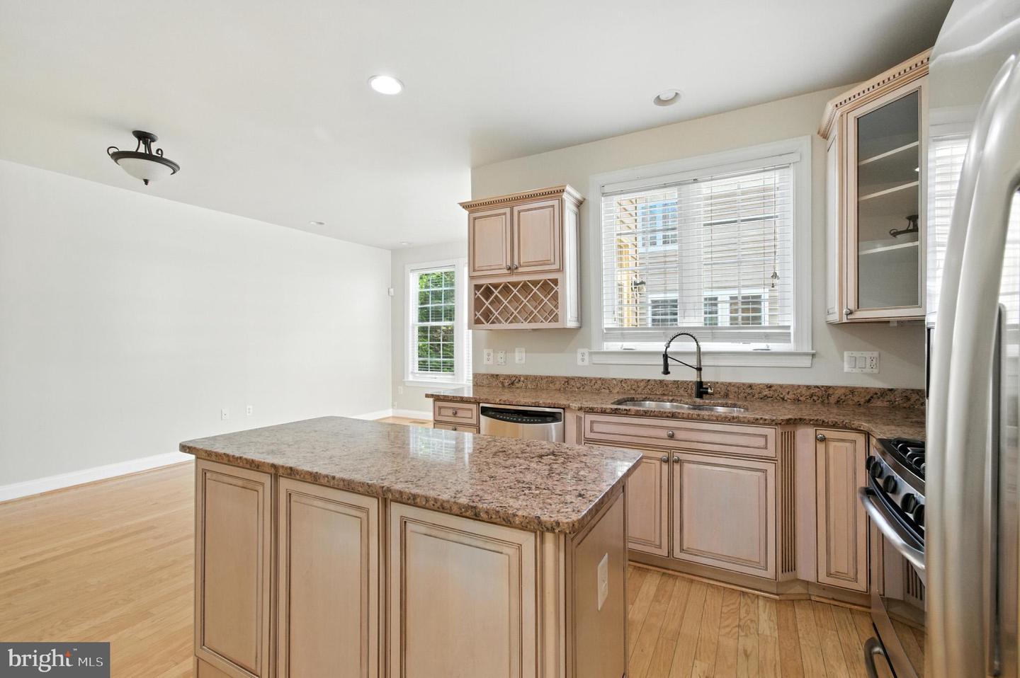 47565 ROYAL BURNHAM TER, STERLING, Virginia 20165, 4 Bedrooms Bedrooms, ,2 BathroomsBathrooms,Residential,For sale,47565 ROYAL BURNHAM TER,VALO2103122 MLS # VALO2103122