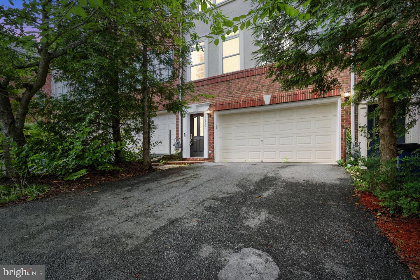 47565 ROYAL BURNHAM TER, STERLING, Virginia 20165, 4 Bedrooms Bedrooms, ,2 BathroomsBathrooms,Residential,For sale,47565 ROYAL BURNHAM TER,VALO2103122 MLS # VALO2103122
