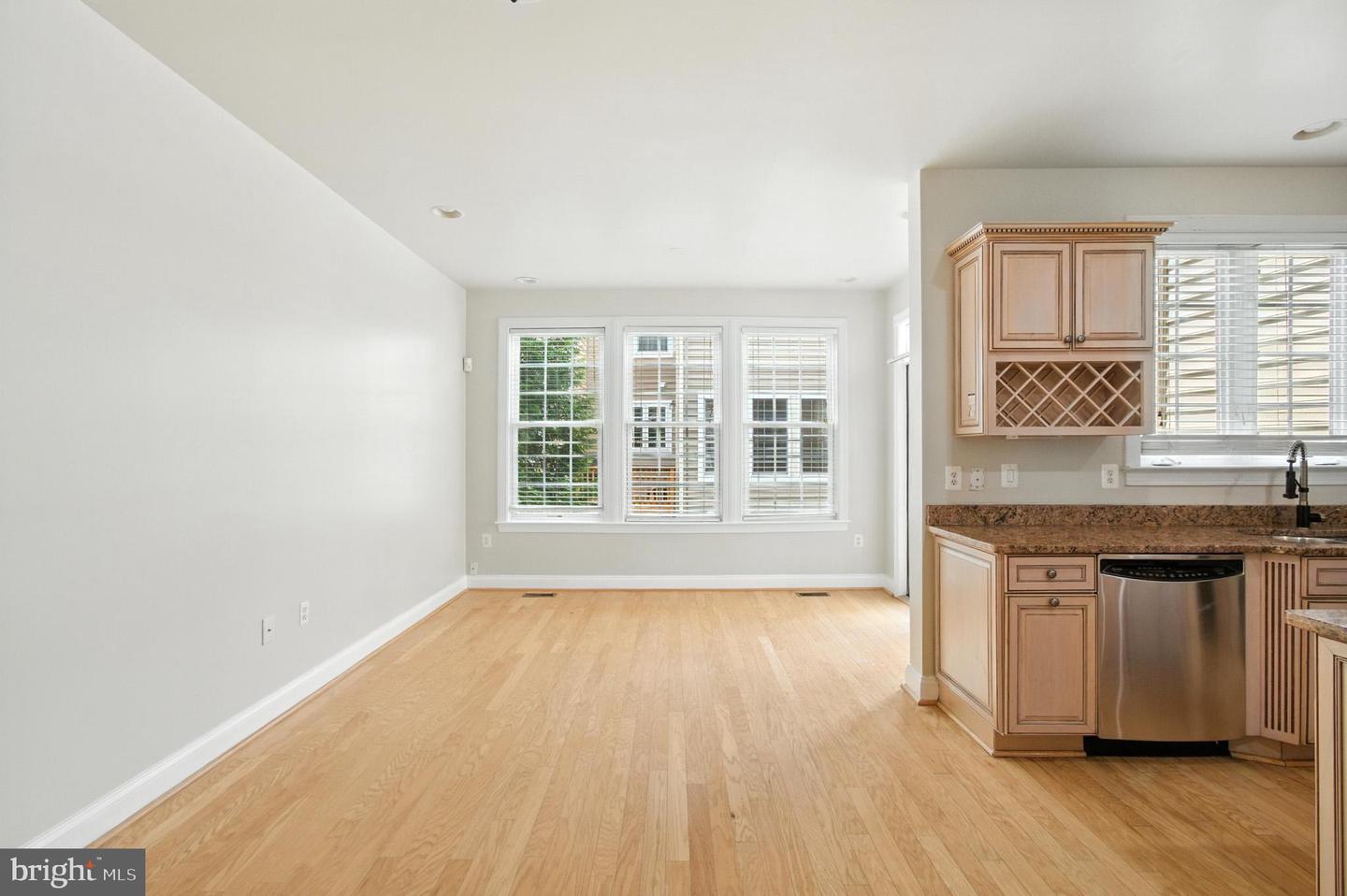 47565 ROYAL BURNHAM TER, STERLING, Virginia 20165, 4 Bedrooms Bedrooms, ,2 BathroomsBathrooms,Residential,For sale,47565 ROYAL BURNHAM TER,VALO2103122 MLS # VALO2103122
