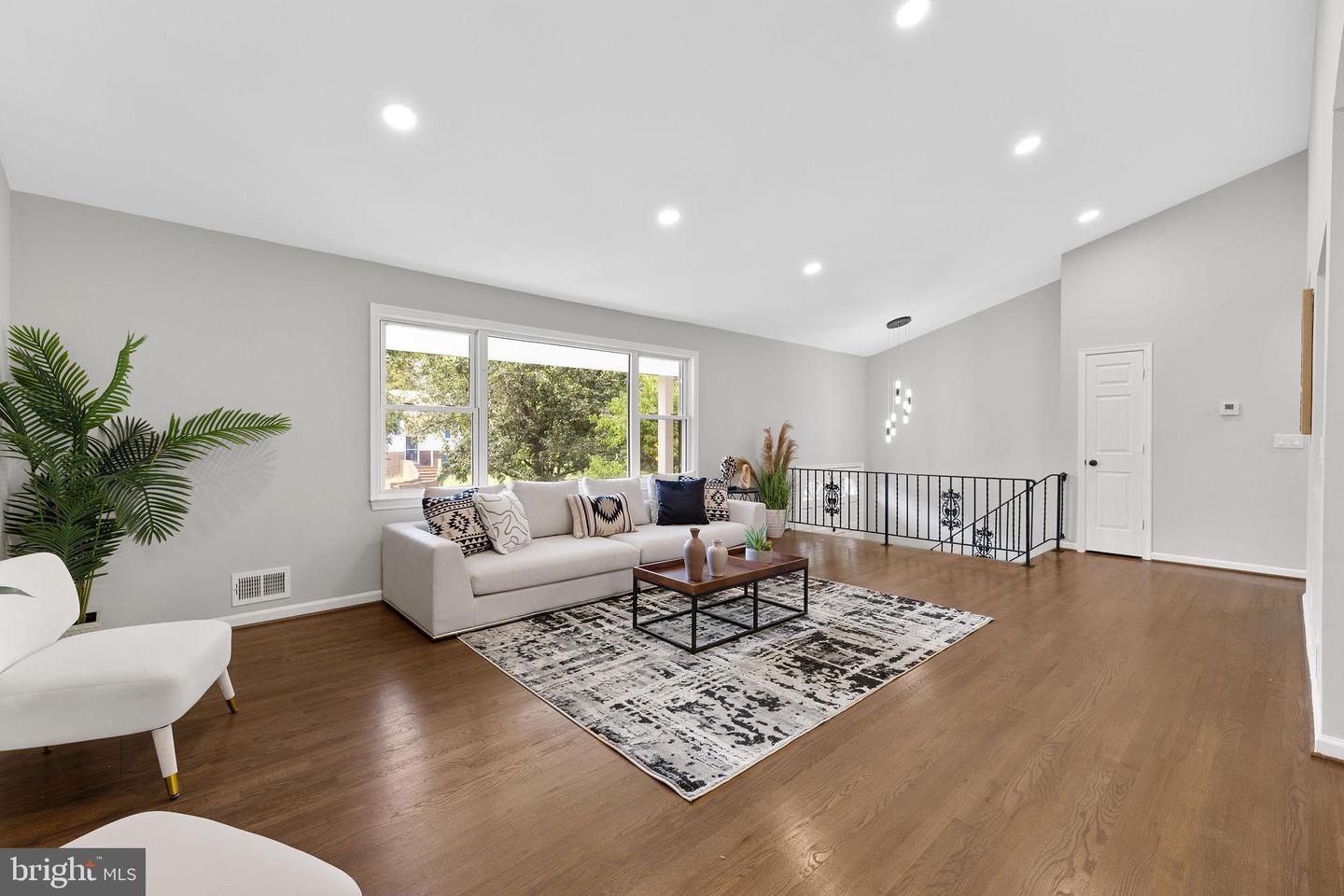 8614 GATESHEAD RD, ALEXANDRIA, Virginia 22309, 4 Bedrooms Bedrooms, ,3 BathroomsBathrooms,Residential,For sale,8614 GATESHEAD RD,VAFX2257496 MLS # VAFX2257496