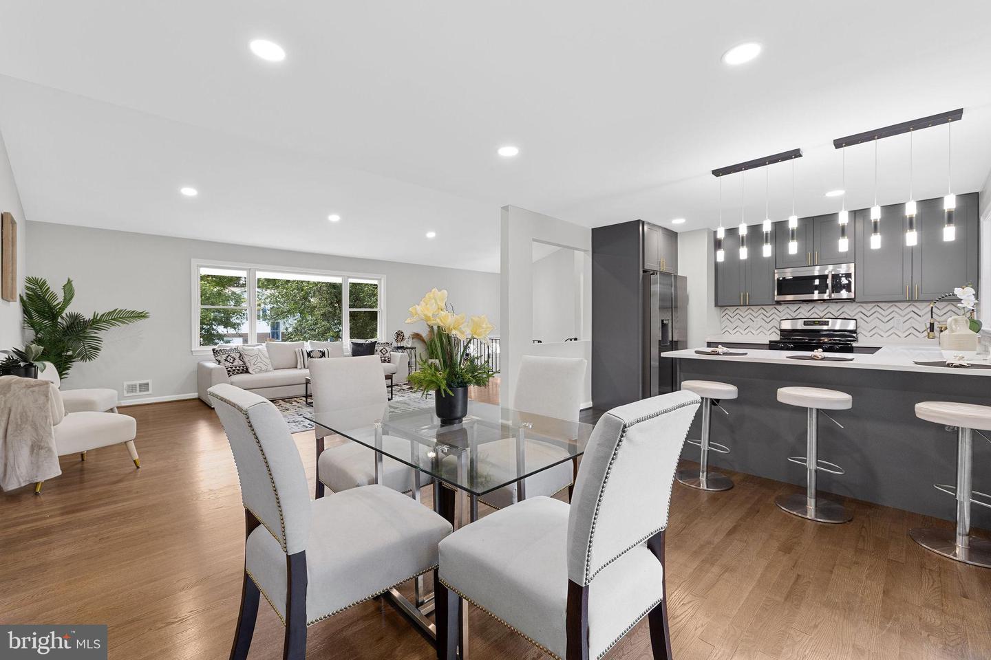 8614 GATESHEAD RD, ALEXANDRIA, Virginia 22309, 4 Bedrooms Bedrooms, ,3 BathroomsBathrooms,Residential,For sale,8614 GATESHEAD RD,VAFX2257496 MLS # VAFX2257496