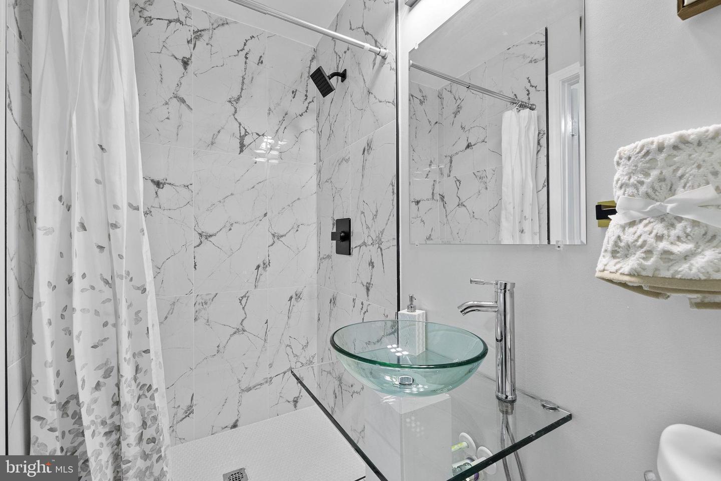 8614 GATESHEAD RD, ALEXANDRIA, Virginia 22309, 4 Bedrooms Bedrooms, ,3 BathroomsBathrooms,Residential,For sale,8614 GATESHEAD RD,VAFX2257496 MLS # VAFX2257496