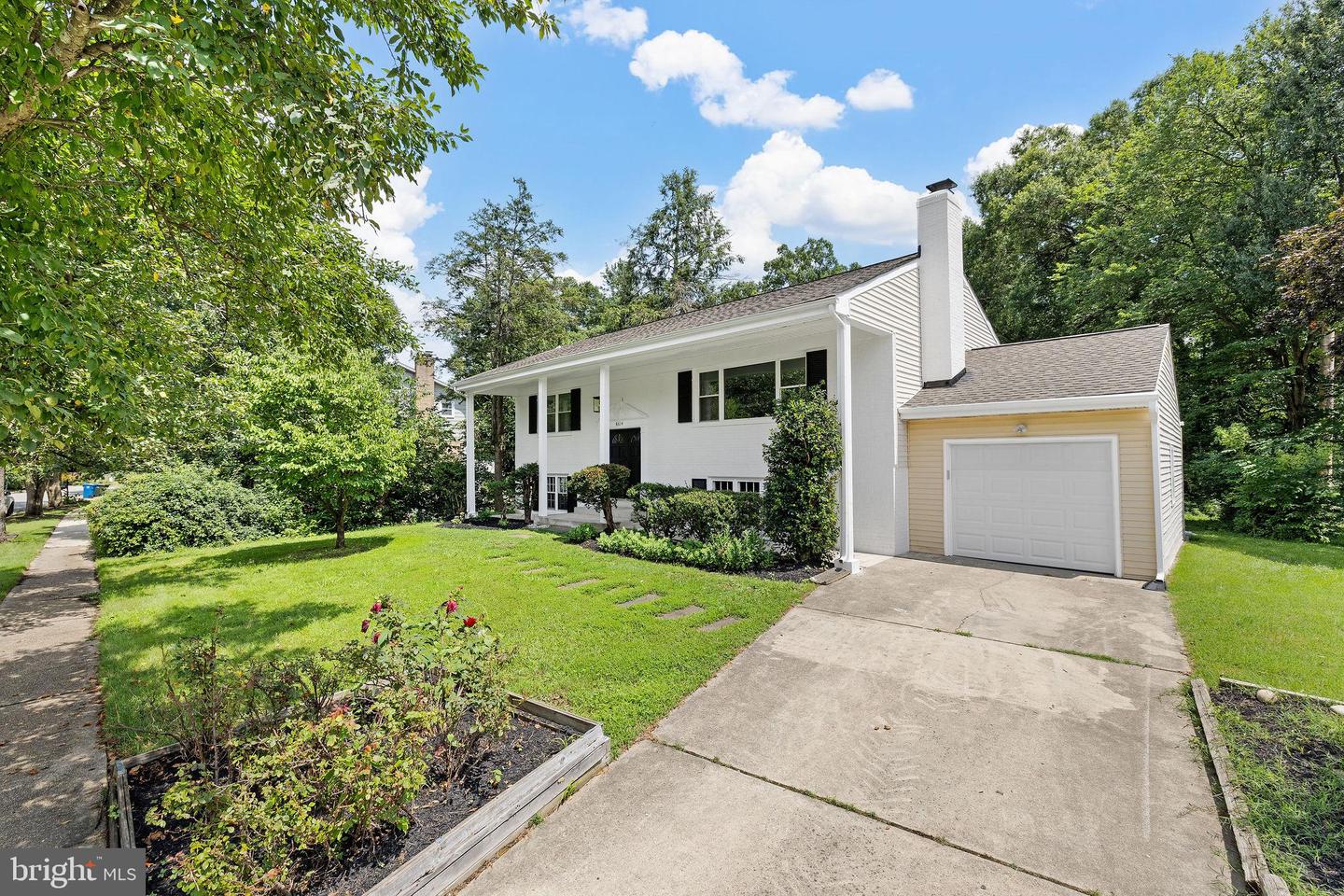 8614 GATESHEAD RD, ALEXANDRIA, Virginia 22309, 4 Bedrooms Bedrooms, ,3 BathroomsBathrooms,Residential,For sale,8614 GATESHEAD RD,VAFX2257496 MLS # VAFX2257496