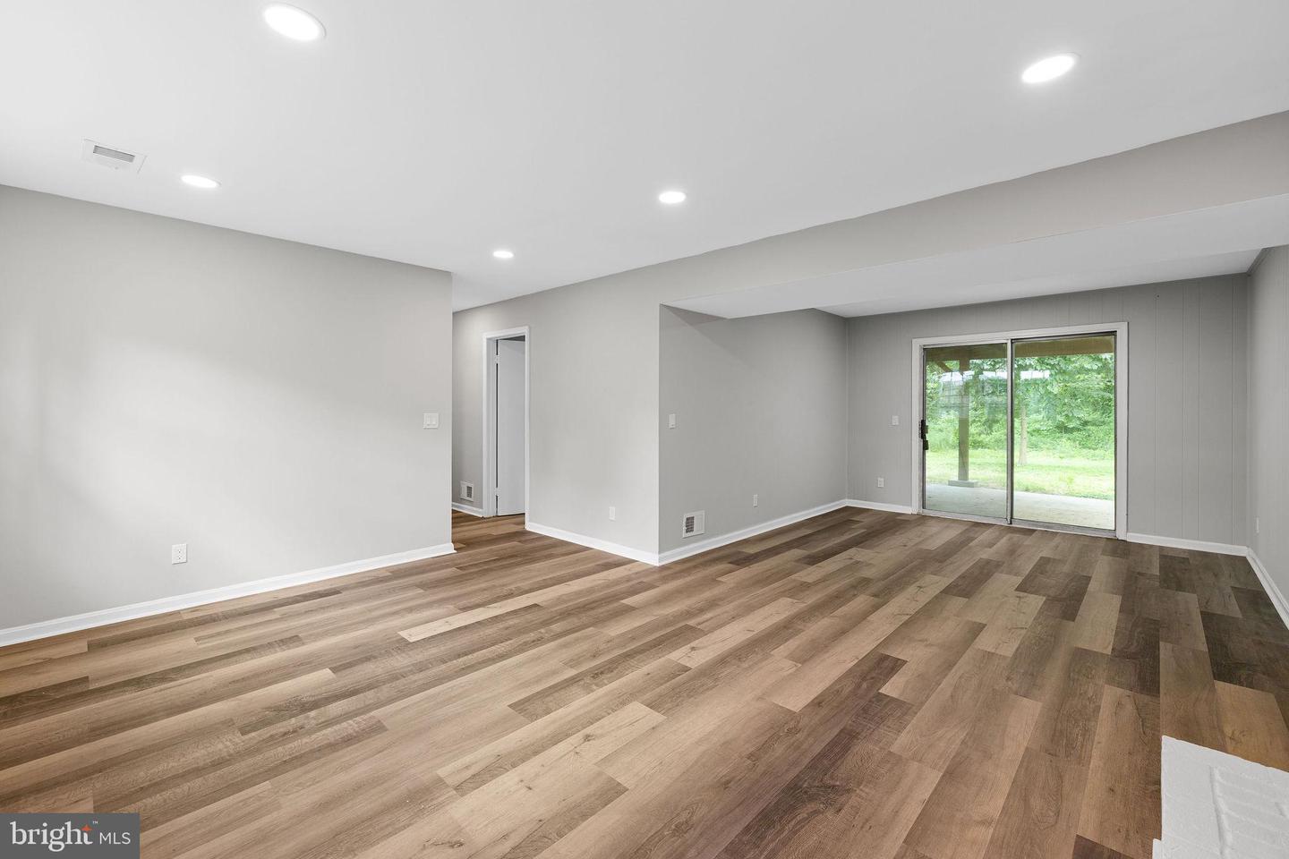 8614 GATESHEAD RD, ALEXANDRIA, Virginia 22309, 4 Bedrooms Bedrooms, ,3 BathroomsBathrooms,Residential,For sale,8614 GATESHEAD RD,VAFX2257496 MLS # VAFX2257496