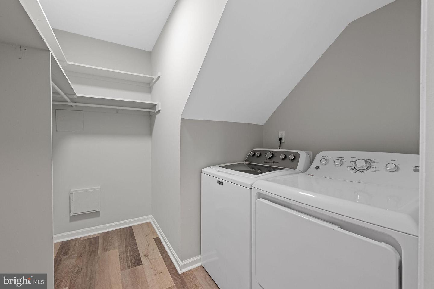 8614 GATESHEAD RD, ALEXANDRIA, Virginia 22309, 4 Bedrooms Bedrooms, ,3 BathroomsBathrooms,Residential,For sale,8614 GATESHEAD RD,VAFX2257496 MLS # VAFX2257496
