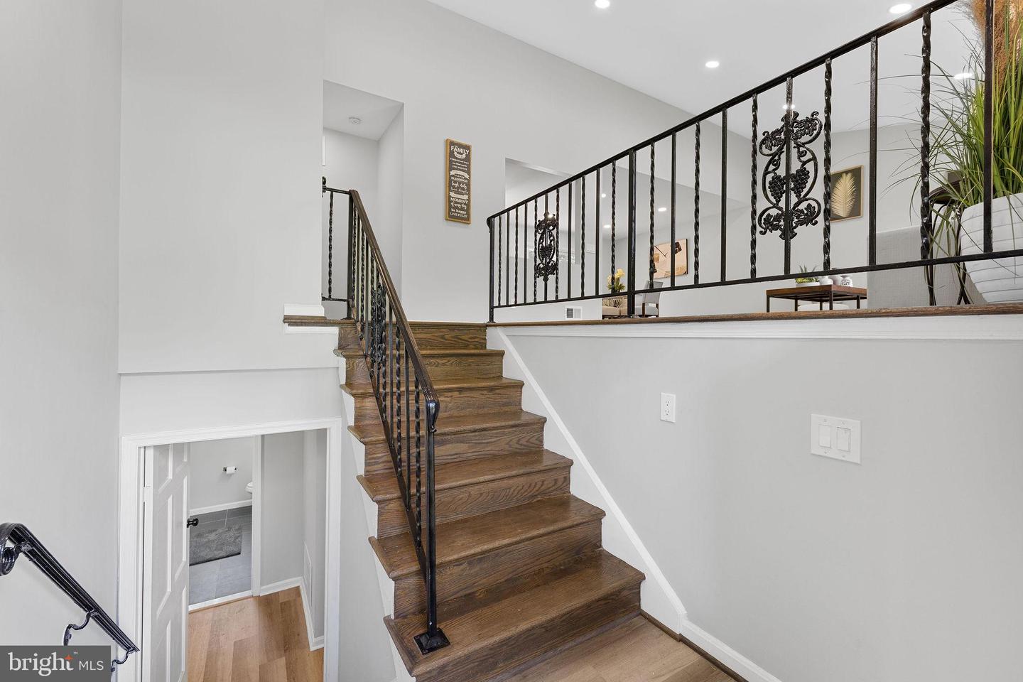 8614 GATESHEAD RD, ALEXANDRIA, Virginia 22309, 4 Bedrooms Bedrooms, ,3 BathroomsBathrooms,Residential,For sale,8614 GATESHEAD RD,VAFX2257496 MLS # VAFX2257496