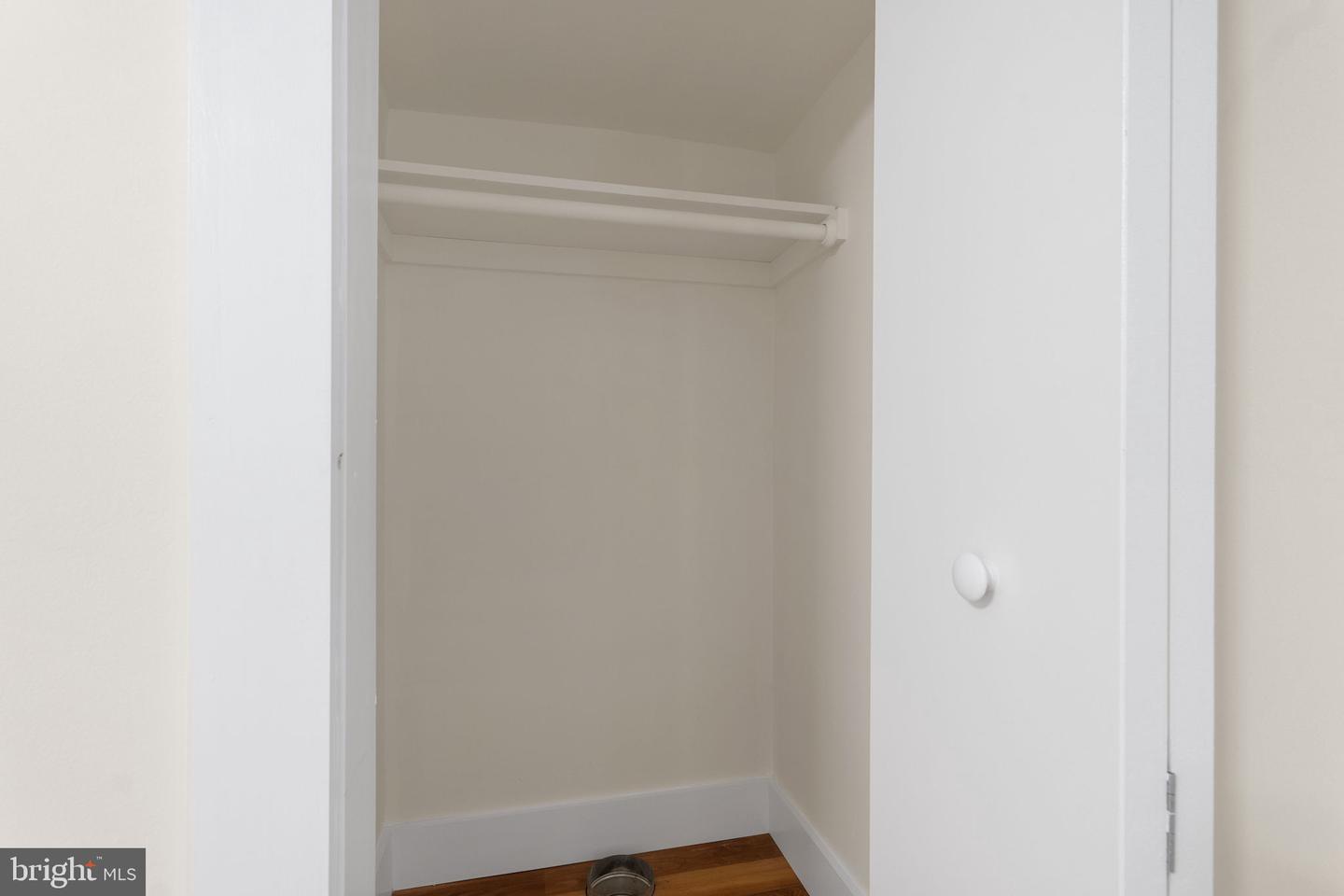 3625 S FOUR MILE RUN DR, ARLINGTON, Virginia 22206, 3 Bedrooms Bedrooms, ,3 BathroomsBathrooms,Residential,For sale,3625 S FOUR MILE RUN DR,VAAR2061358 MLS # VAAR2061358