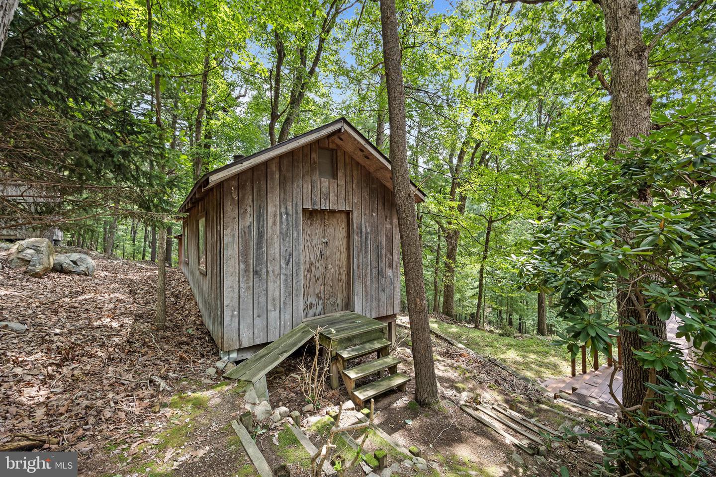 303 JORDAN HOLLOW RD, STANLEY, Virginia 22851, 2 Bedrooms Bedrooms, ,2 BathroomsBathrooms,Residential,For sale,303 JORDAN HOLLOW RD,VAPA2005164 MLS # VAPA2005164