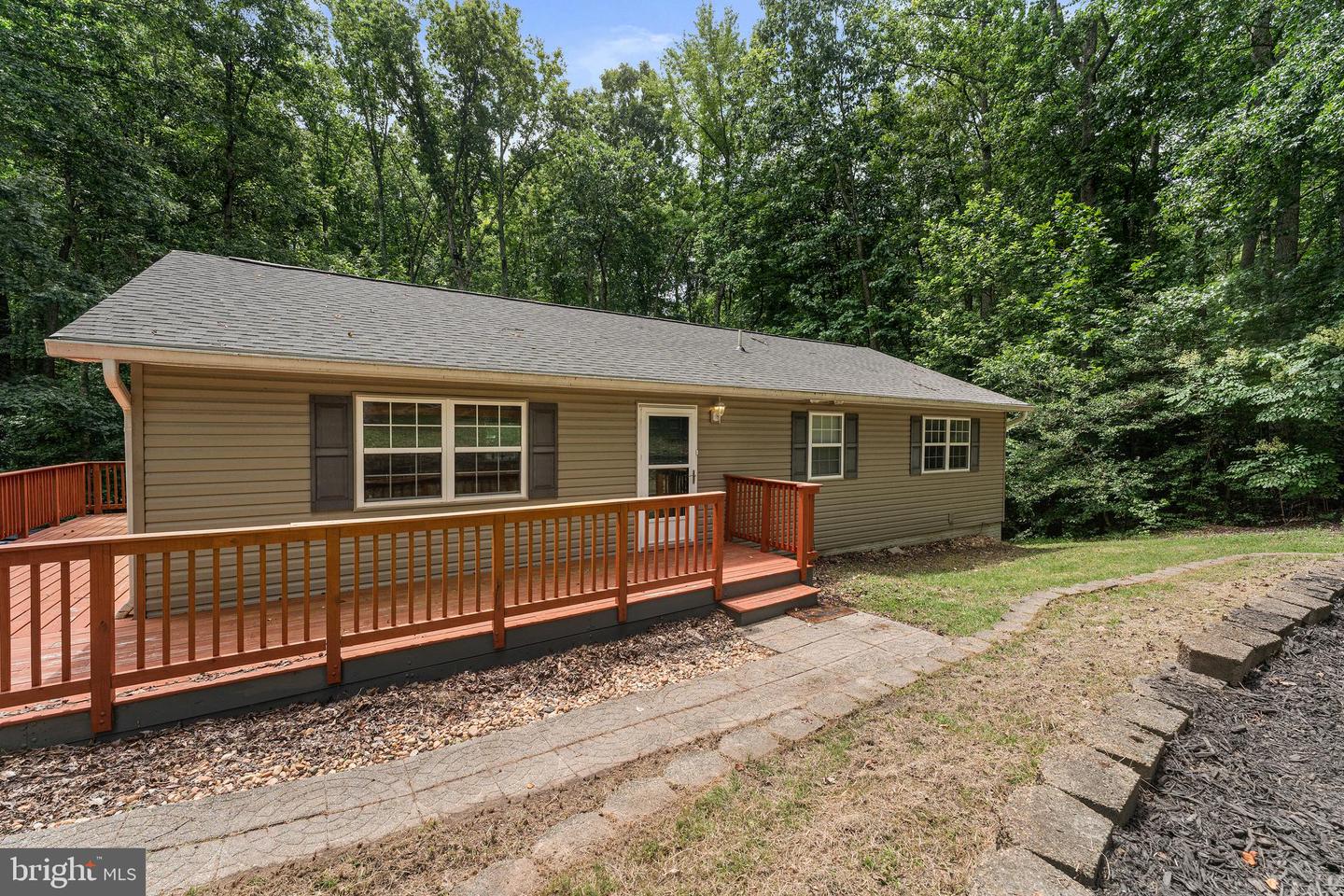 7224 WASHINGTON DR, KING GEORGE, Virginia 22485, 3 Bedrooms Bedrooms, ,3 BathroomsBathrooms,Residential,For sale,7224 WASHINGTON DR,VAKG2006758 MLS # VAKG2006758