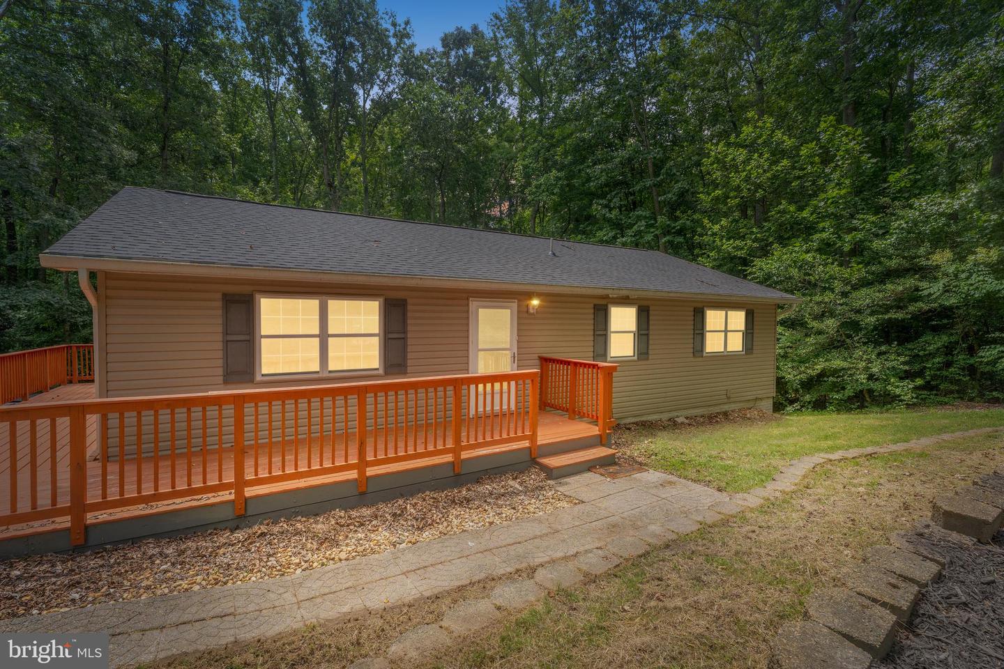 7224 WASHINGTON DR, KING GEORGE, Virginia 22485, 3 Bedrooms Bedrooms, ,3 BathroomsBathrooms,Residential,For sale,7224 WASHINGTON DR,VAKG2006758 MLS # VAKG2006758