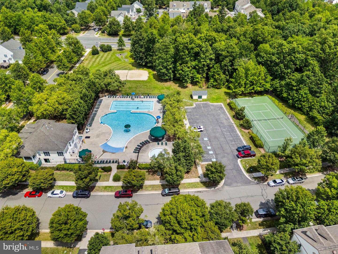 20351 BOWFONDS ST, ASHBURN, Virginia 20147, 3 Bedrooms Bedrooms, ,2 BathroomsBathrooms,Residential,For sale,20351 BOWFONDS ST,VALO2103160 MLS # VALO2103160