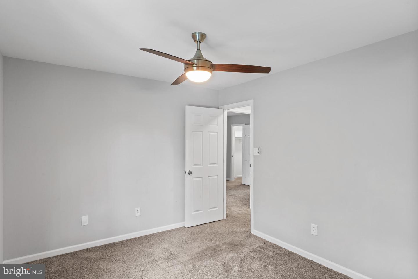 1407 SKYHAVEN CT, HERNDON, Virginia 20170, 3 Bedrooms Bedrooms, ,3 BathroomsBathrooms,Residential,For sale,1407 SKYHAVEN CT,VAFX2257578 MLS # VAFX2257578