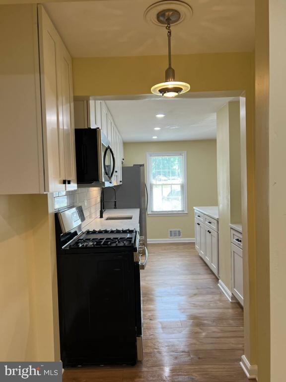 1412 MILBANK RD, WOODBRIDGE, Virginia 22191, 3 Bedrooms Bedrooms, ,3 BathroomsBathrooms,Residential,For sale,1412 MILBANK RD,VAPW2100006 MLS # VAPW2100006