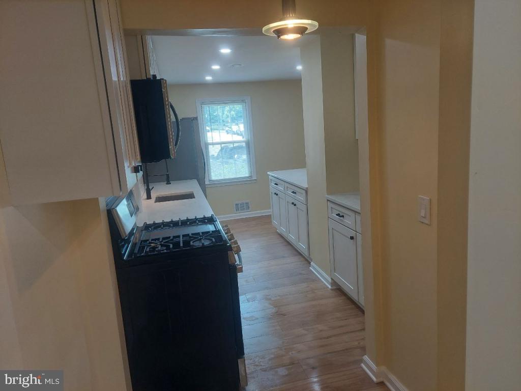 1412 MILBANK RD, WOODBRIDGE, Virginia 22191, 3 Bedrooms Bedrooms, ,3 BathroomsBathrooms,Residential,For sale,1412 MILBANK RD,VAPW2100006 MLS # VAPW2100006